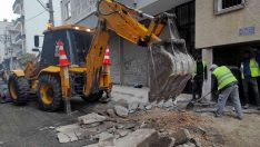 Akdeniz’de yol açma ve asfalt çalışmaları sürüyor