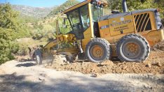 Alanya’nın batı mahallelerinde hummalı yol ve kaldırım çalışması