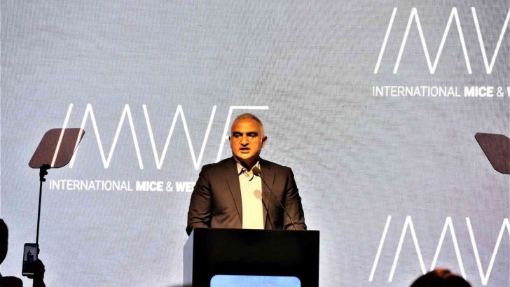 Bakan Ersoy: “Türkiye dünyanın düğün evi konumunda”