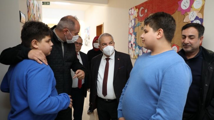 Başkan Demirtaş’tan çat kapı okul ziyaretleri