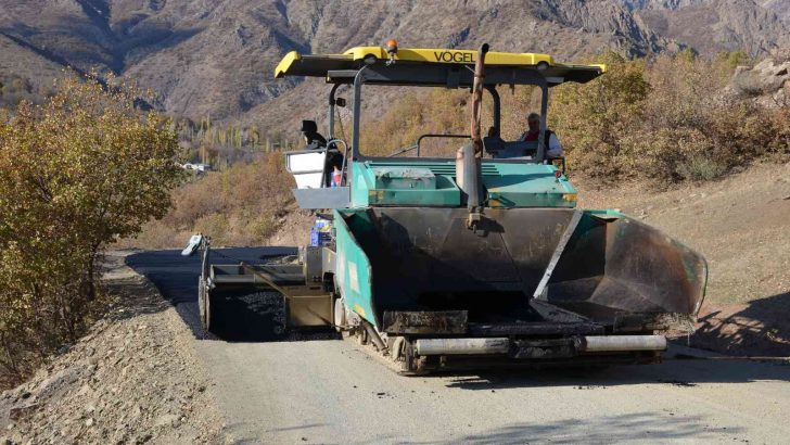 Beytüşşebap’ta tozlu yollar tarihe karışıyor