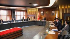 Bingöl’de Vali Ekinci başkanlığında kaymakamlarla değerlendirme toplantısı gerçekleştirildi