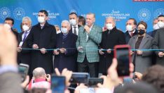 Cumhurbaşkanı Erdoğan deprem konutlarını teslim etti