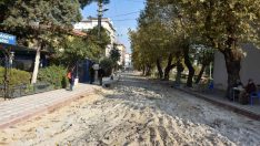 Edremit Belediyesi cadde ve sokakları yeniliyor