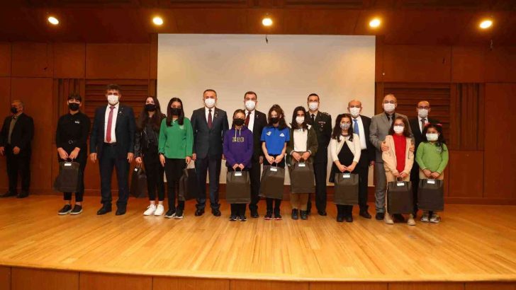 Gazi Mustafa Kemal Atatürk, vefatının 83. yılında anıldı