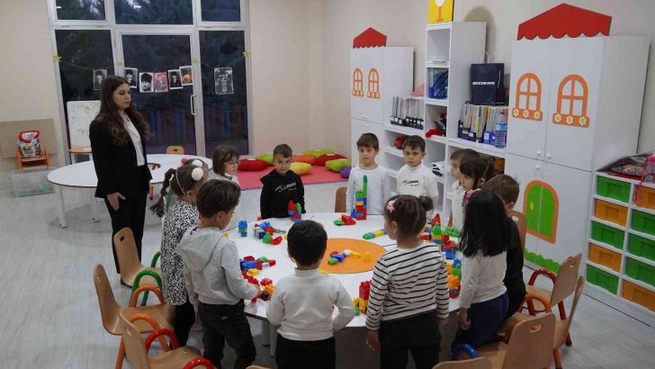 Gül Kreş Adası’nın minikleri Atatürk’ü unutmadı