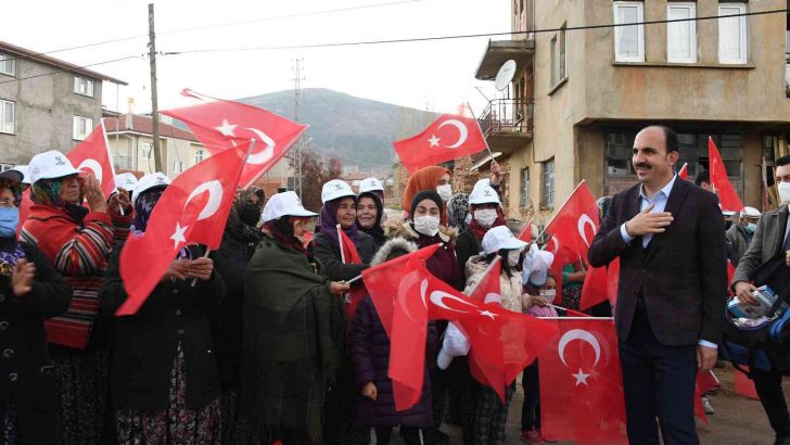 Ilgın bölge kapalı hayvan pazarı açıldı