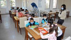 Kahramanmaraş’ta miniklere kitap hediyesi