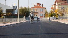 Meram Belediyesi Alakova’da sokakları sıcak asfaltla buluşturdu