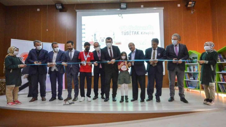 Meram’da TÜBİTAK kitaplıkları açıldı