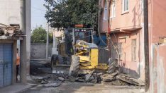 Mersin’de asfalt çalışması sürüyor