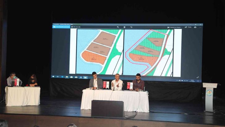 Mezitli Belediye Meclisi Kültür Merkezinde toplandı