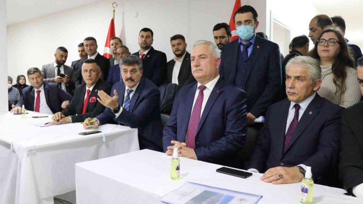 MHP milletvekilleri Ereğli’de esnaf ve STK’larla bir araya geldi