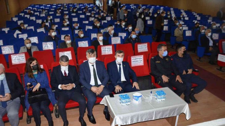 Muhtarlara ’Kadına Yönelik Şiddetle Mücadele’ toplantısı