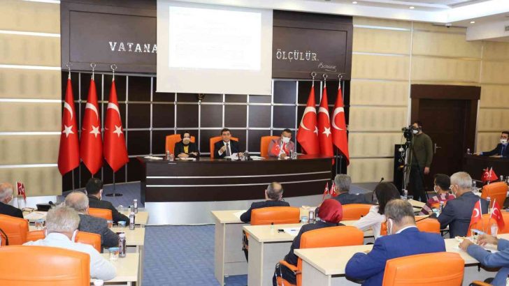 Tütüncü’den okul ve yurt müjdesi