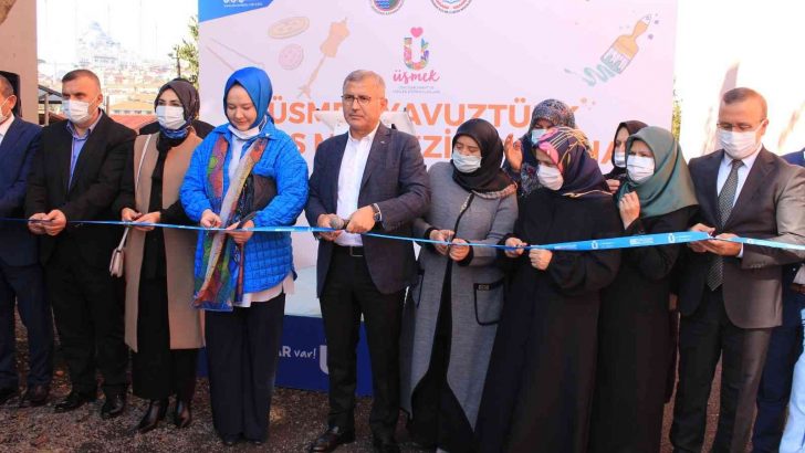 Üsküdar’da ’ÜSMEK Yavuztürk Kurs Merkezi’ açıldı