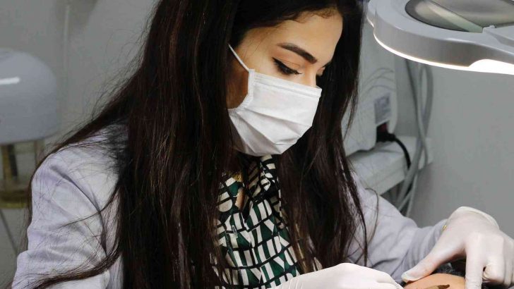 Uzman estetiysen Dalmış: “Microblading zannedilenden daha faydalı bir operasyondur”