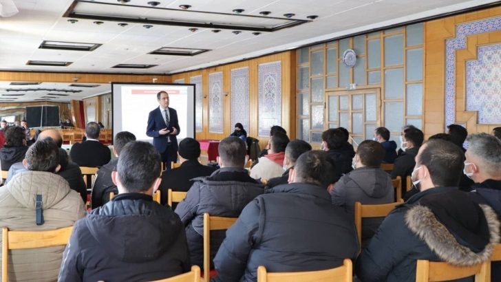 Acil sağlık hizmetleri personeline, “Ambulans Kazalarının Önlenmesi ve Kış Tedbirleri” konulu eğitim