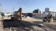 Akdeniz’de kaldırım ve asfalt çalışmaları sürüyor