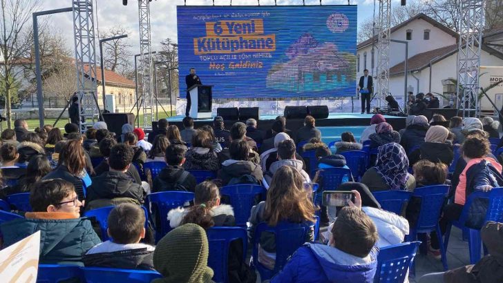 Arnavutköy’de 6 kütüphanenin açılışı coşkuyla gerçekleştirildi