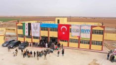 Barış Pınarı bölgesinde yenilenen bir okul törenle açıldı