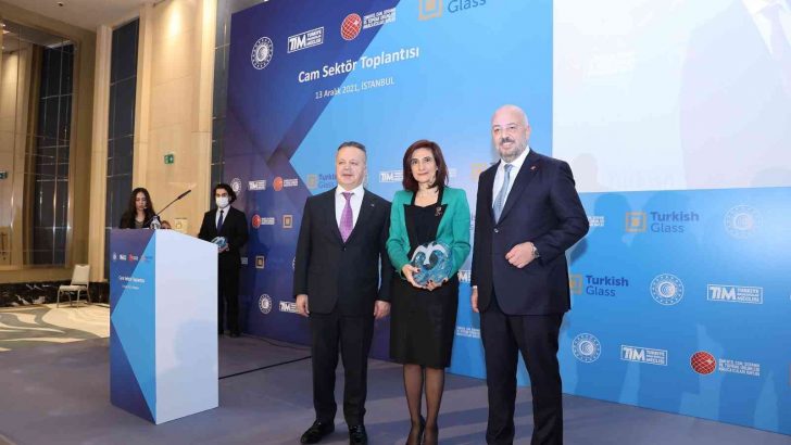 “Cam sektörü, yılsonu itibarıyla 1,3 milyar dolar ihracat rakamına ulaşacak”
