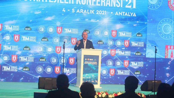 Çavuşoğlu: “Türk SİHA’larının ilk kez NATO ve AB üyesi ülkenin envanterine girmesi önemli”