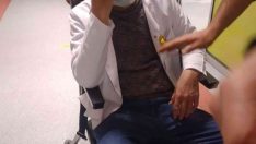 Dünya Engelliler Günü’nde, engelli sağlık personelini darp etti