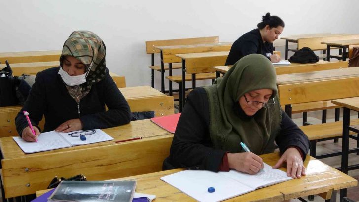 Elazığ’da 512 kursta 8 bin vatandaş eğitim alıyor
