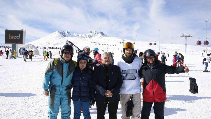 Erciyes Kayak Okulu’nda kurs kayıtları başladı