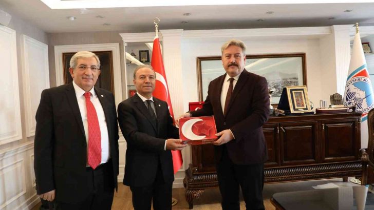 Kızılay’dan Başkan Palancıoğlu’na ziyaret