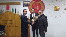 MHP Kayapınar’da bayrak değişimi