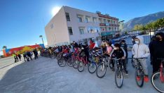 Öğrencilere bisiklet kullanırken uyulması gereken kurallar anlatıldı