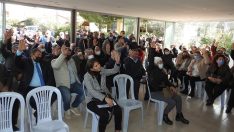 PSAKD Çeşme Şubesi’nde Sedat Mutlu güven tazeledi