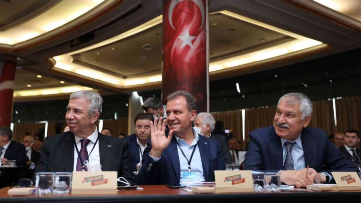 Seçer, Kayseri’de düzenlenen ’Belediye Başkanları Çalıştayı’na katıldı