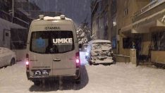 Bakan Koca: “Acil sağlık hizmetlerinde aksamaların önüne geçebilmek için, koşullara uygun donanıma sahip UMKE ekiplerimiz şehrin farklı noktalarında görevlendirilmiştir”