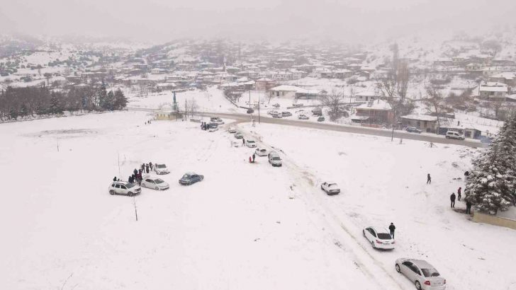 Balıkesir’de kar şenliği