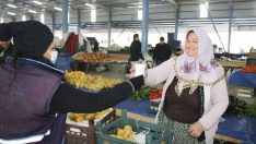 Büyükşehir Belediyesi, soğuk havayı sıcak çorba ile ısıttı