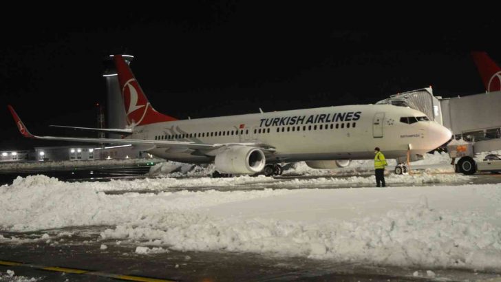 İstanbul Havalimanı’nda seferler kademeli olarak başladı