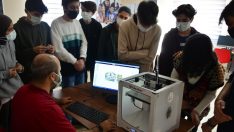 Yeşilyurt Belediyesi’nden öğrencilere robotik kodlama temel seviye eğitimi