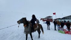 Pursaklar’n Gençleri Kayak Şenliği’nde